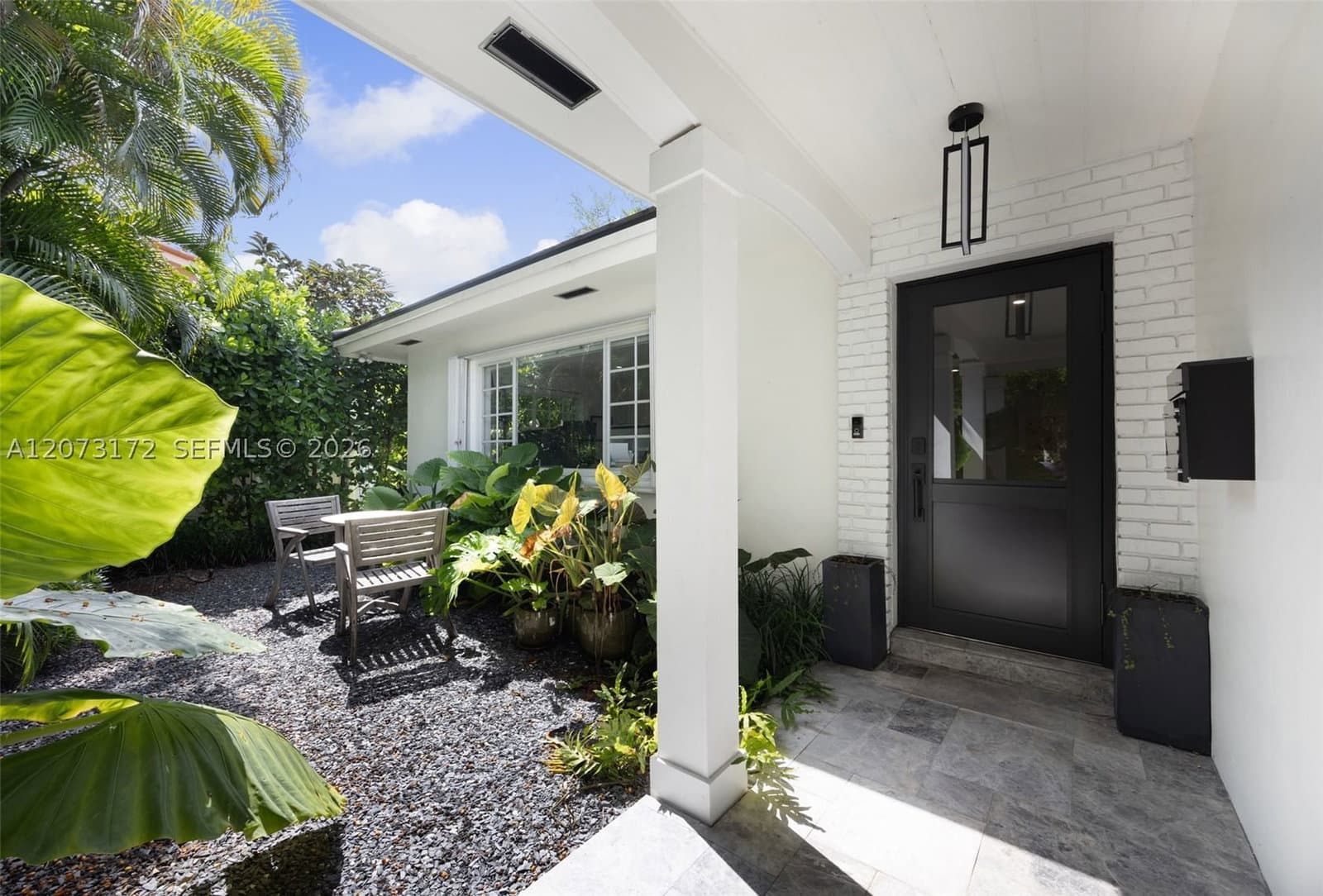 3+1 Müstakil ev — 406 Miller Rd, Coral Gables, FL 33146