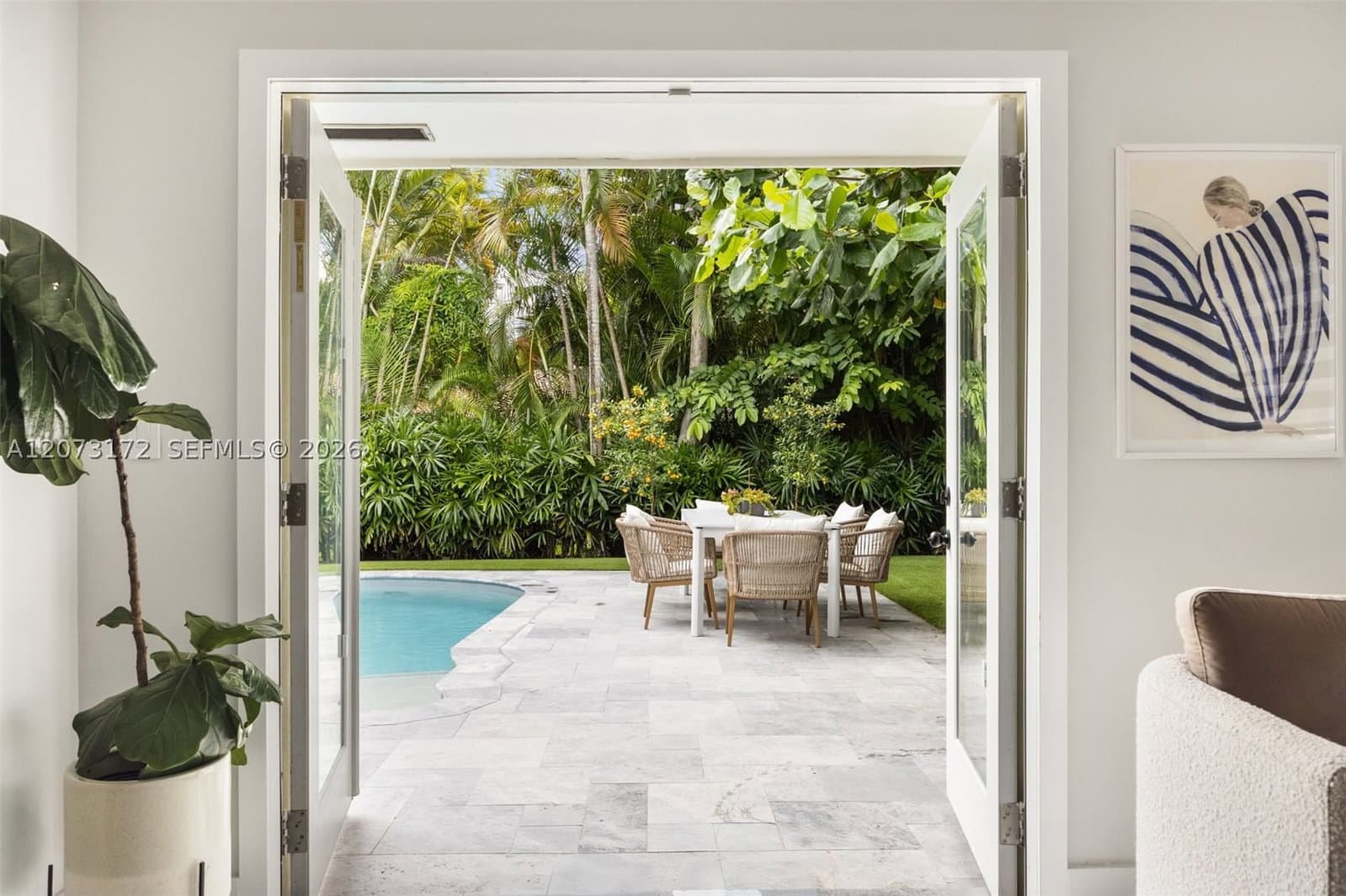 3+1 Müstakil ev — 406 Miller Rd, Coral Gables, FL 33146