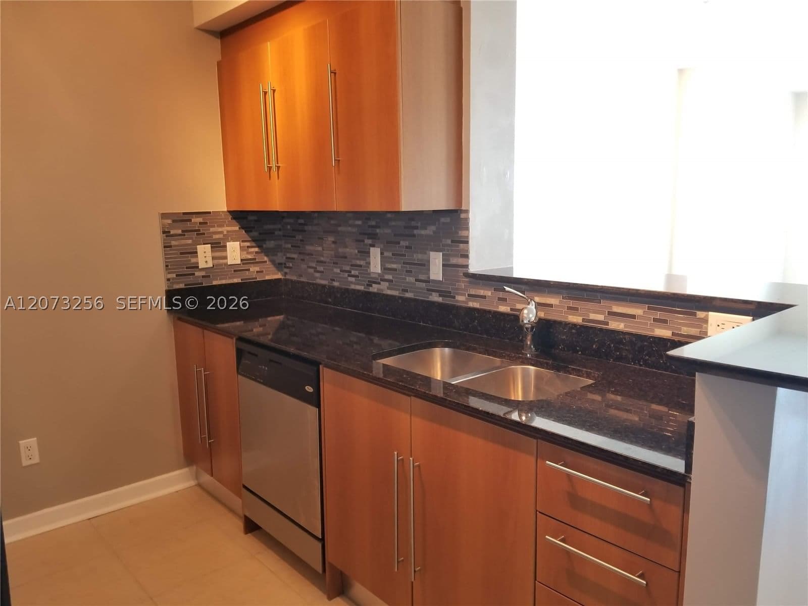 1+1 Condo — 335 Biscayne Blvd #3802, Miami, FL 33131