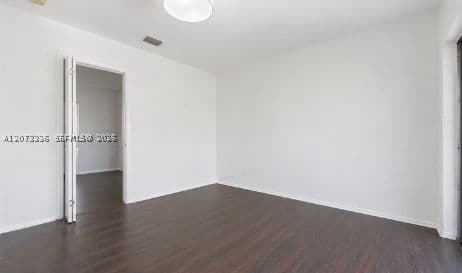 1-bedroom Condo — 345 Michigan Ave #17, Miami Beach, FL 33139