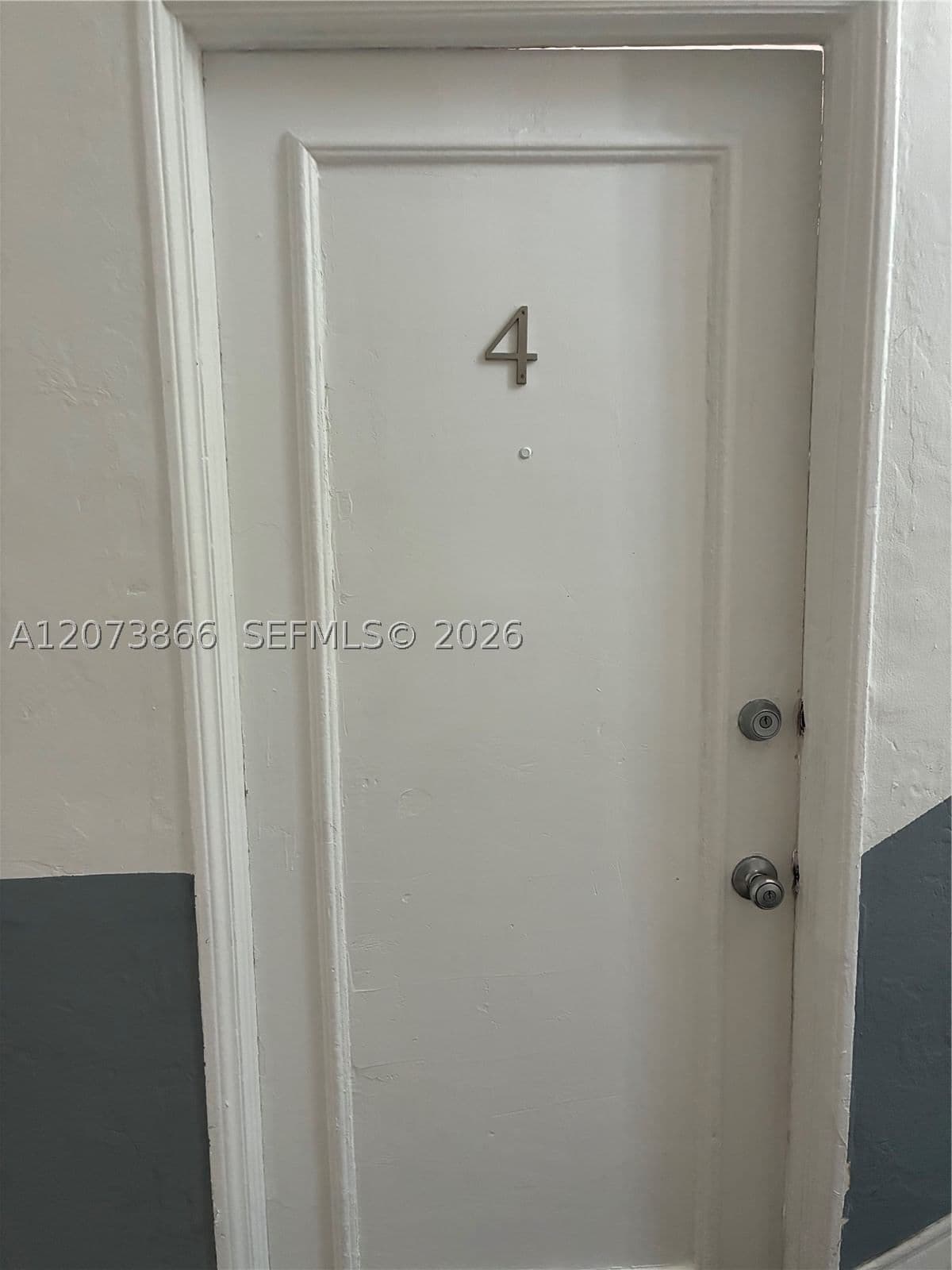 Mülk — 8020 Abbott Ave #4, Miami Beach, FL 33141
