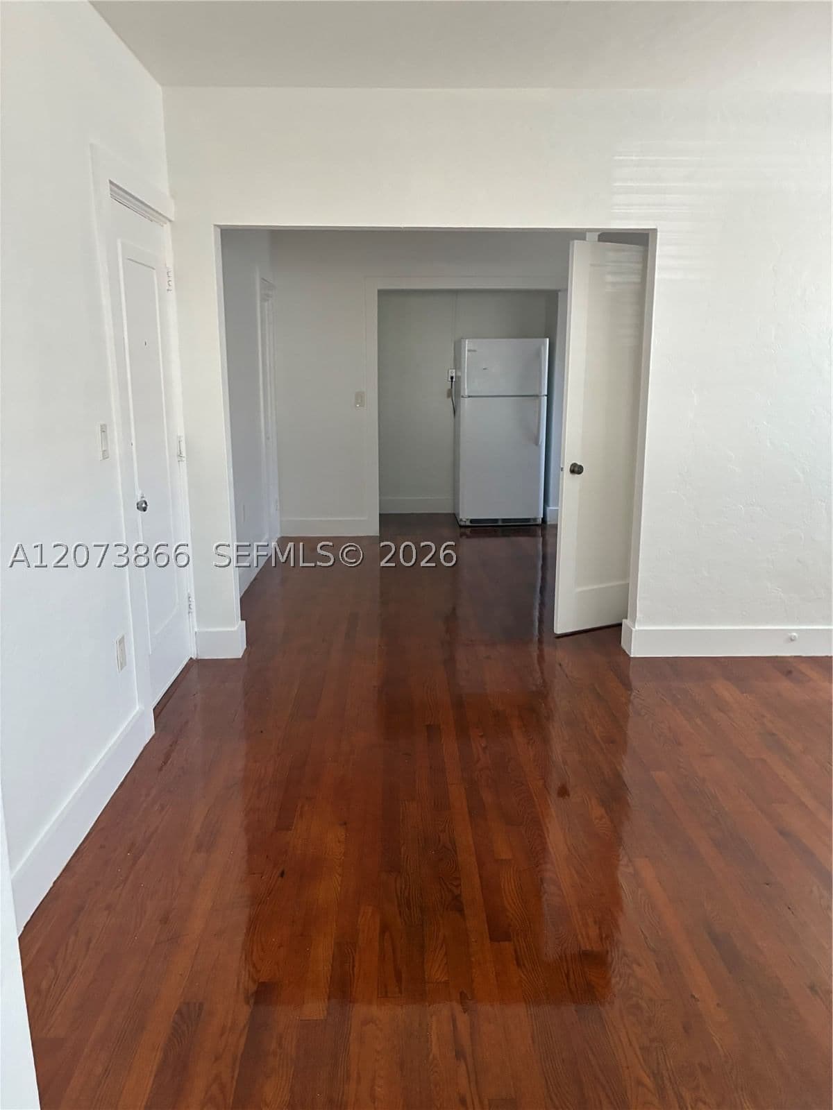 Mülk — 8020 Abbott Ave #4, Miami Beach, FL 33141
