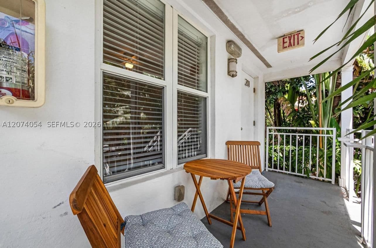 1+1 Condo — 1419 West Ave #201, Miami Beach, FL 33139