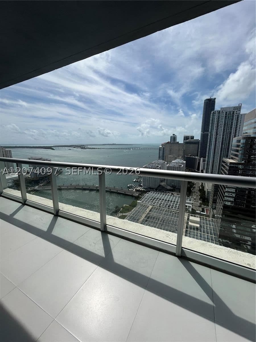 1-bedroom Condo — 495 Brickell Ave #3609, Miami, FL 33131