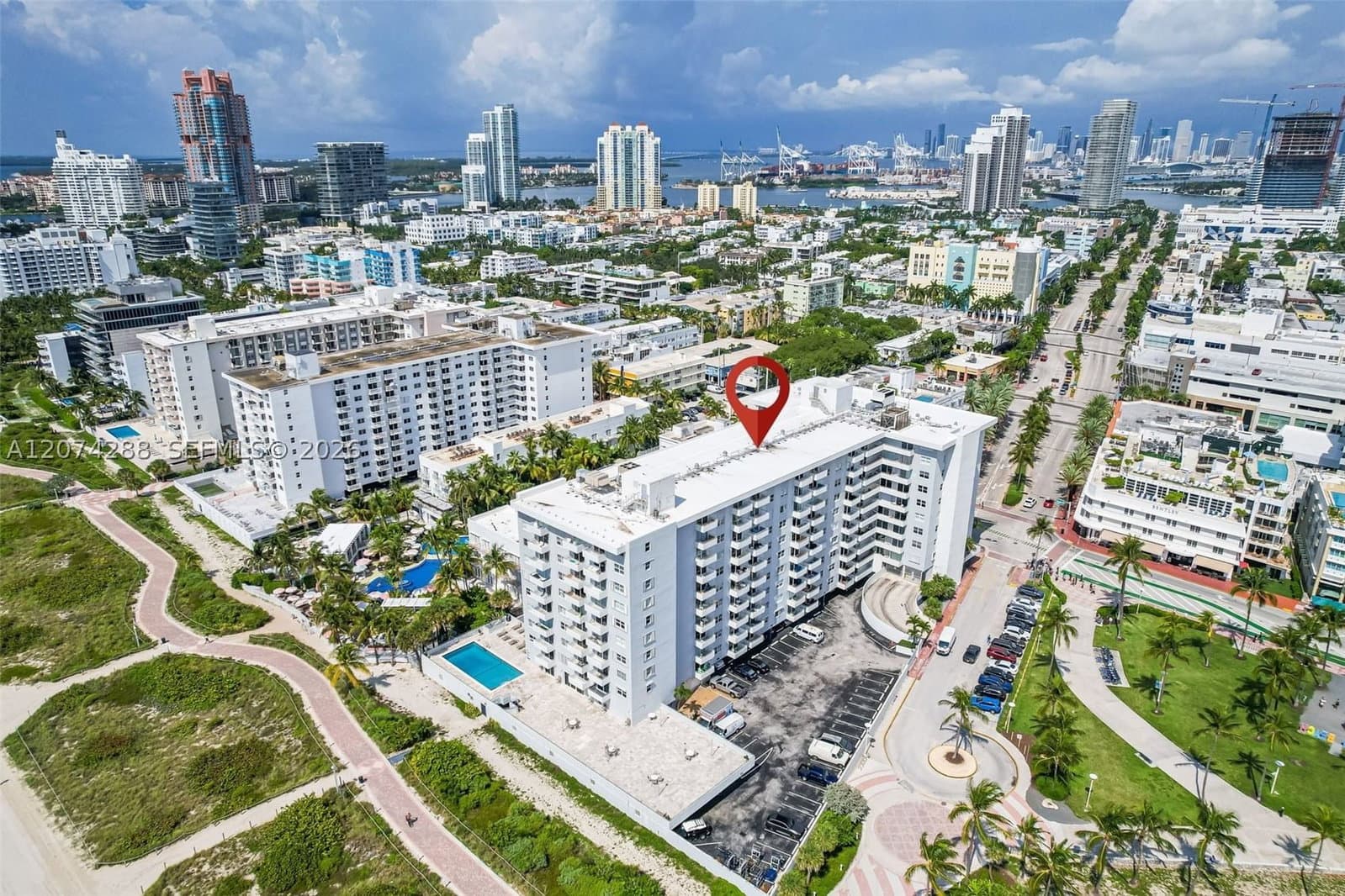 1-bedroom Condo — 465 Ocean Dr #512, Miami Beach, FL 33139