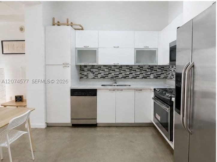 1+1 Condo — 234 3rd St #206, Miami, FL 33132