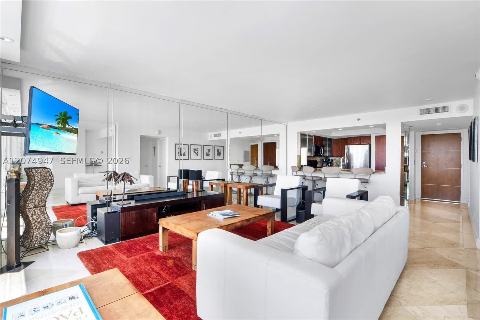 2+1 Condo — 400 Pointe Dr #505, Miami Beach, FL 33139