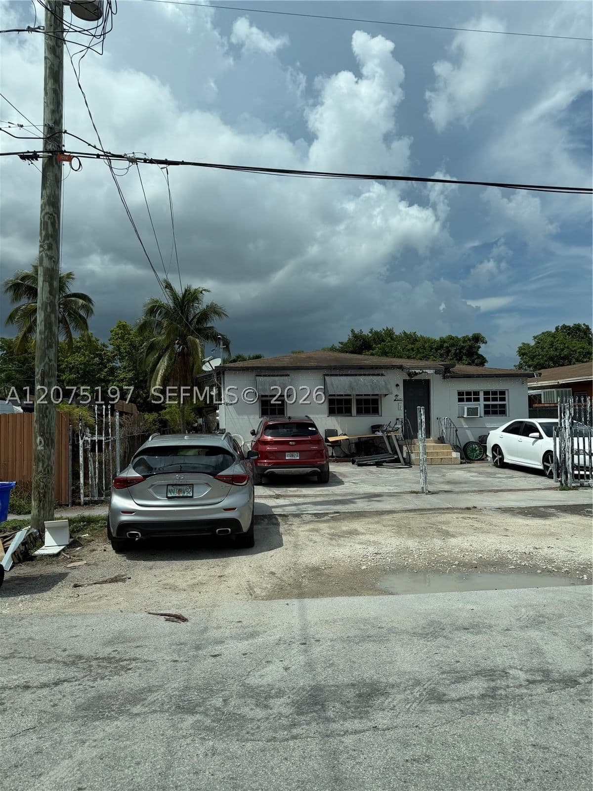 Dubleks — 2651 33rd St, Miami, FL 33142