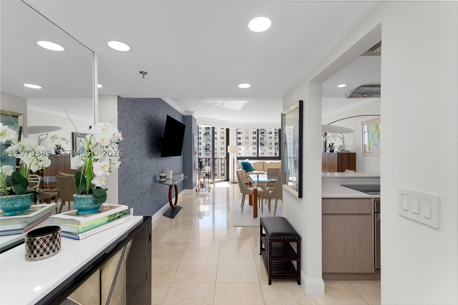 2-bedroom Condo — 520 Brickell Key Dr #A1207, Miami, FL 33131