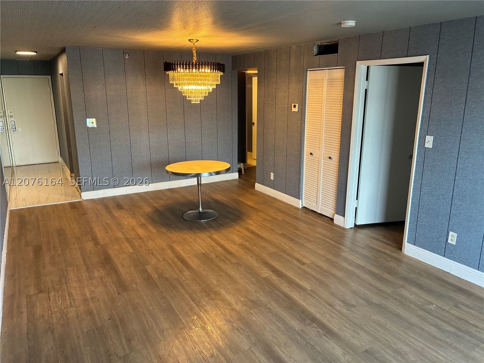 2-bedroom Condo — 4301 Collins Ave #402, Miami Beach, FL 33140