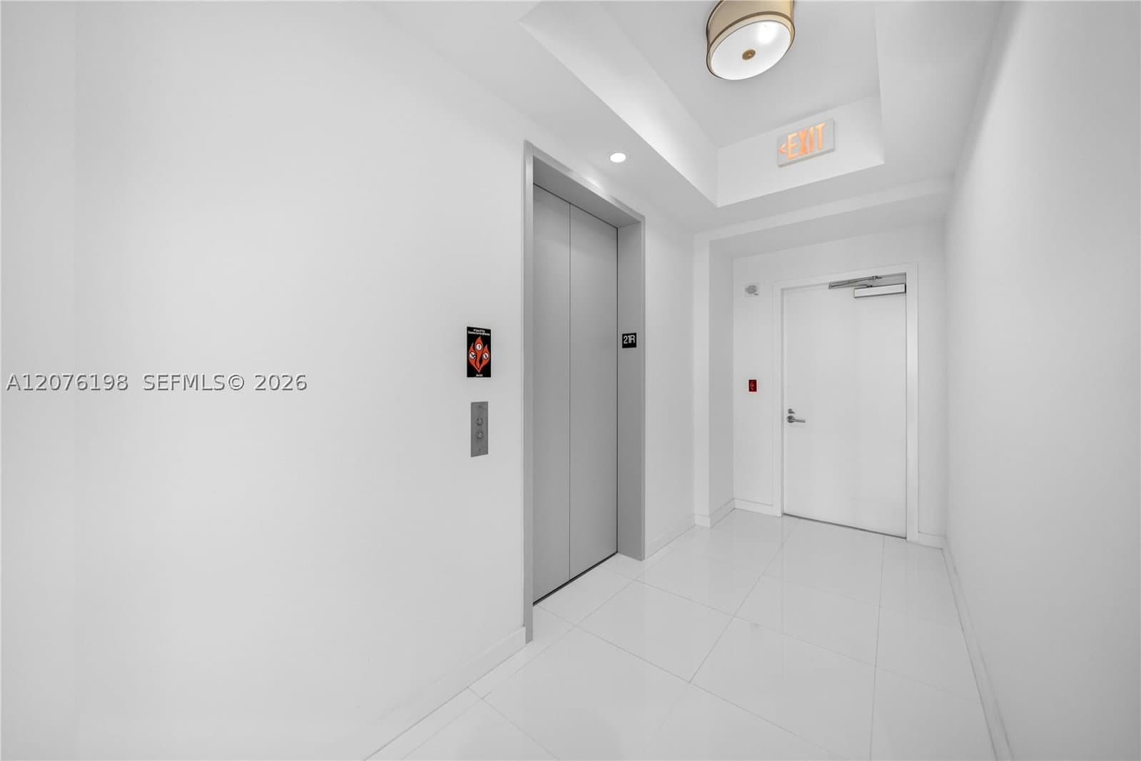 1+1 Condo — 851 1st AVE #2106, Miami, FL 33132