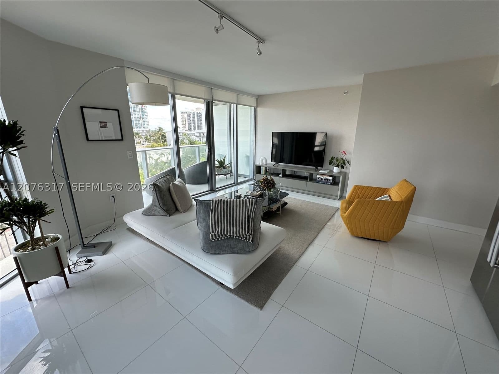 2-bedroom Condo — 6620 Indian Creek Dr #505, Miami Beach, FL 33141