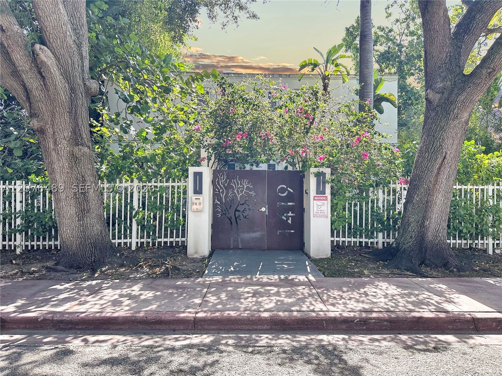 1+1 Condo — 1419 West Ave #103, Miami Beach, FL 33139