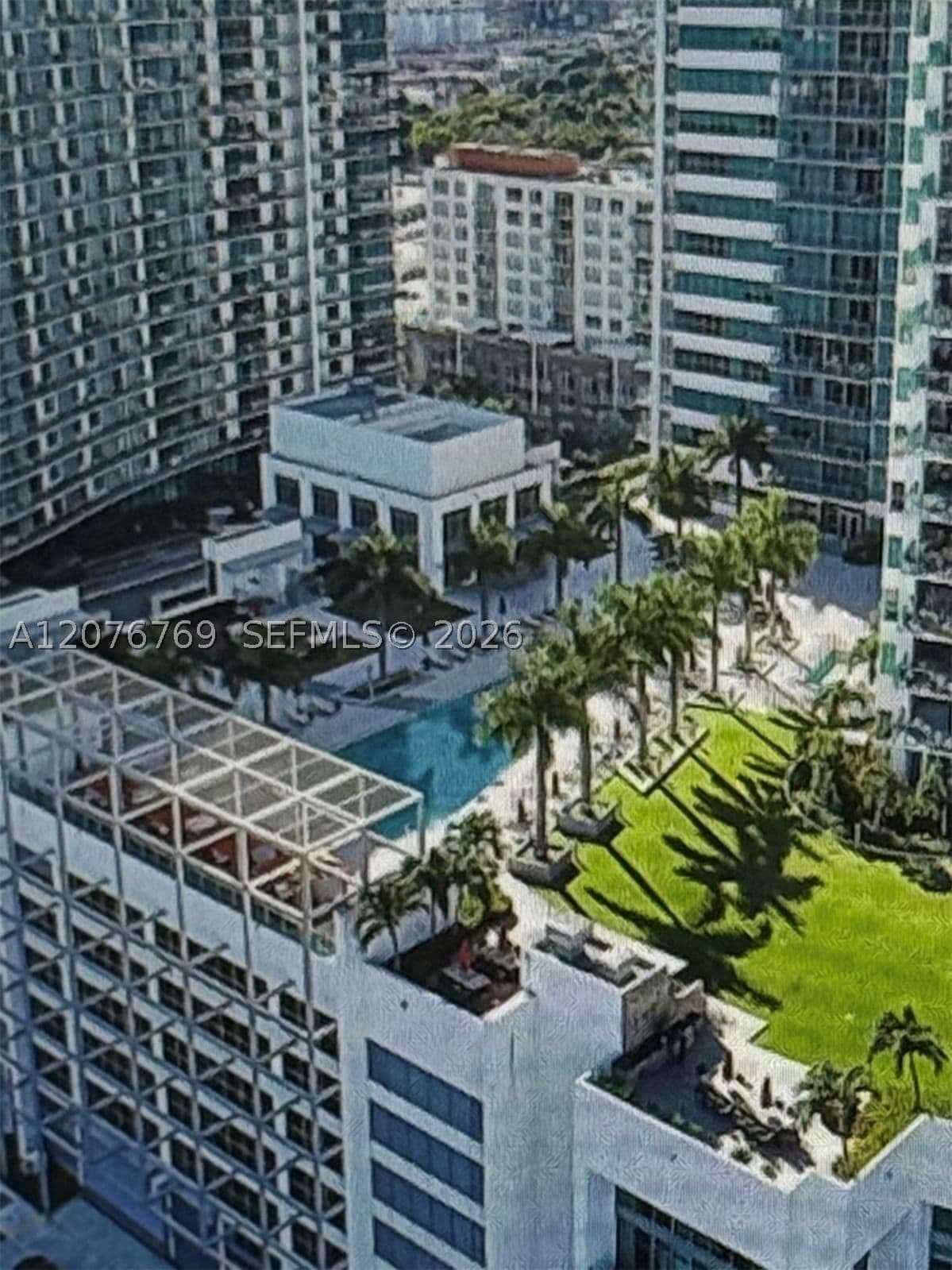 2+1 Condo — 3301 1st #H2702, Miami, FL 33137