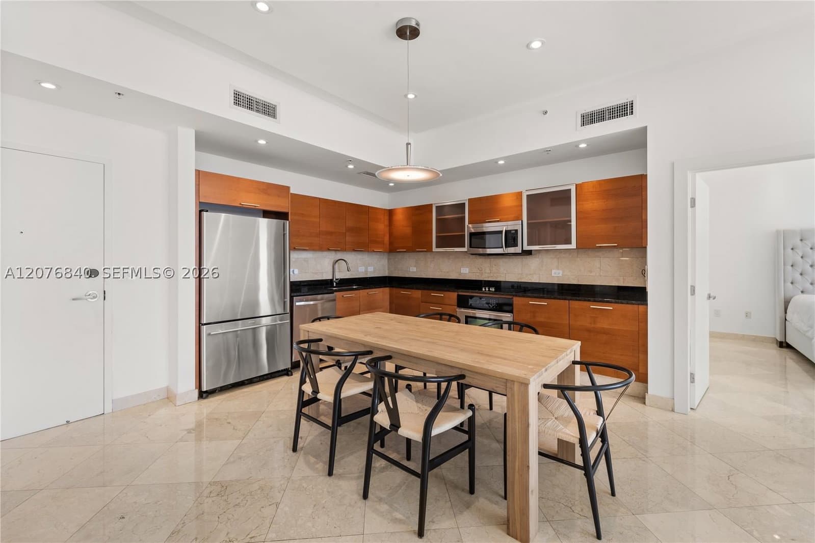 2+1 Condo — 3470 Coast Ave #H2210, Miami, FL 33137