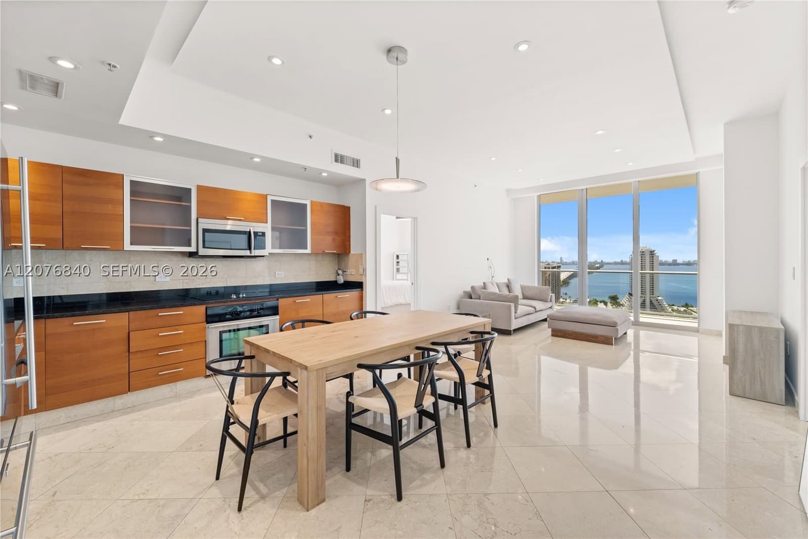 2+1 Condo — 3470 Coast Ave #H2210, Miami, FL 33137