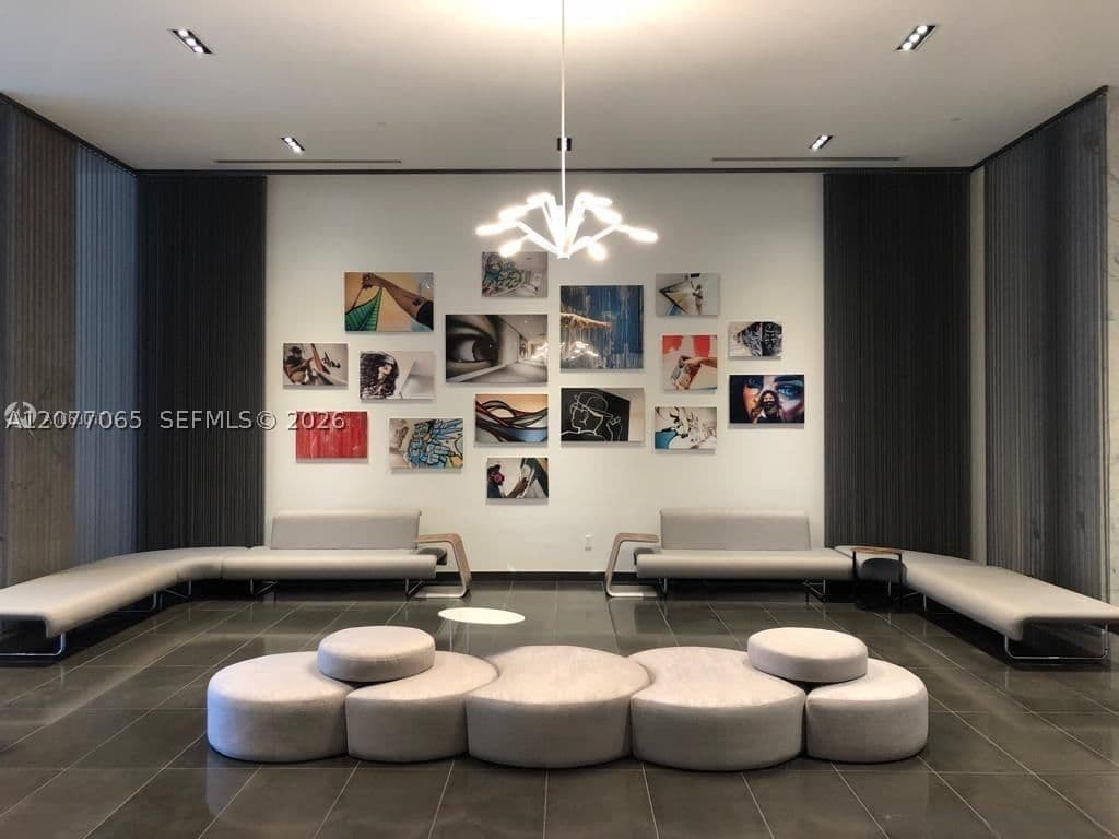 2+1 Condo — 1600 1st Ave #1416, Miami, FL 33132