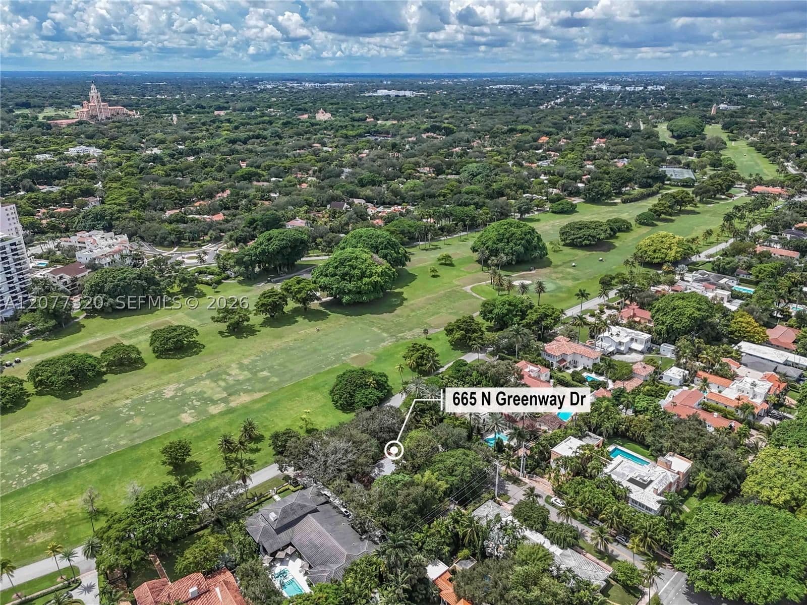 4+1 Müstakil ev — 665 Greenway Dr, Coral Gables, FL 33134