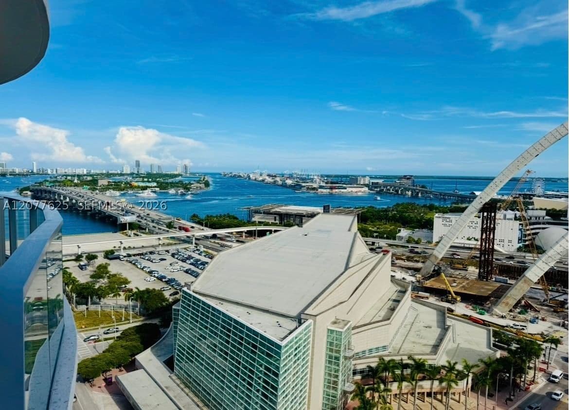 2+1 Condo — 1400 Biscayne Blvd #1802, Miami, FL 33132