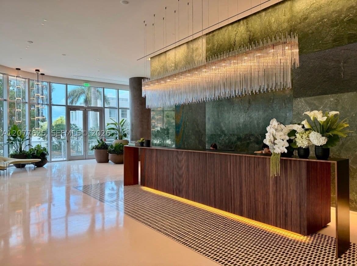 2+1 Condo — 1400 Biscayne Blvd #1802, Miami, FL 33132
