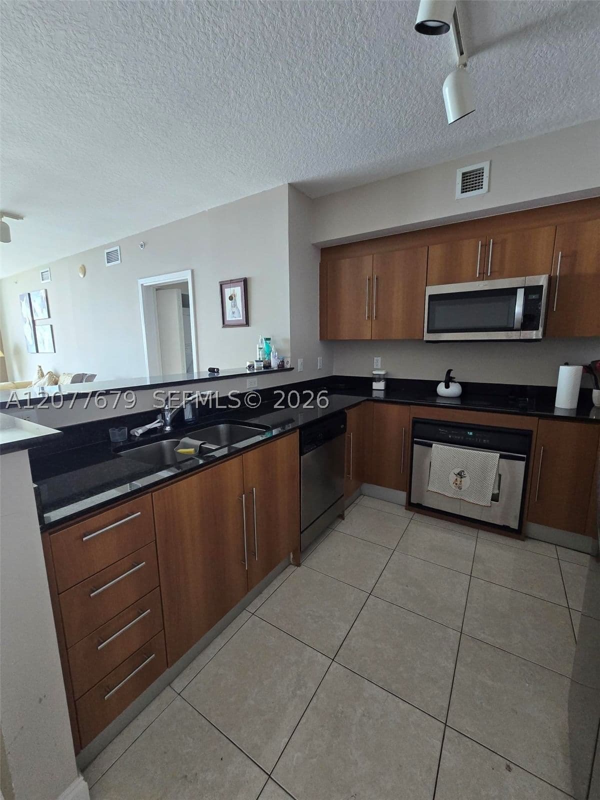 2-bedroom Condo — 325 Biscayne Blvd #3115, Miami, FL 33131