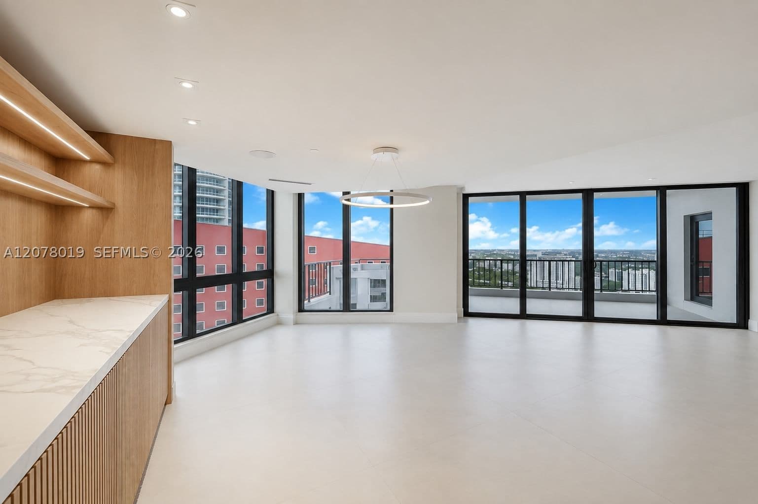 2-bedroom Condo — 1581 Brickell Ave #PH106, Miami, FL 33129