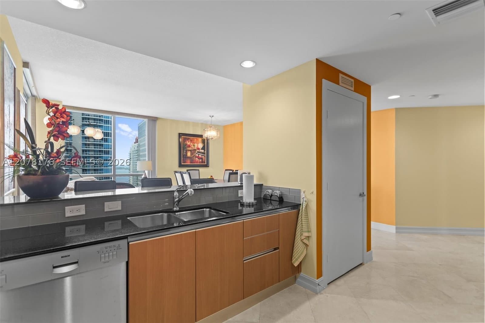 2+1 Condo — 1060 Brickell Ave #2601, Miami, FL 33131