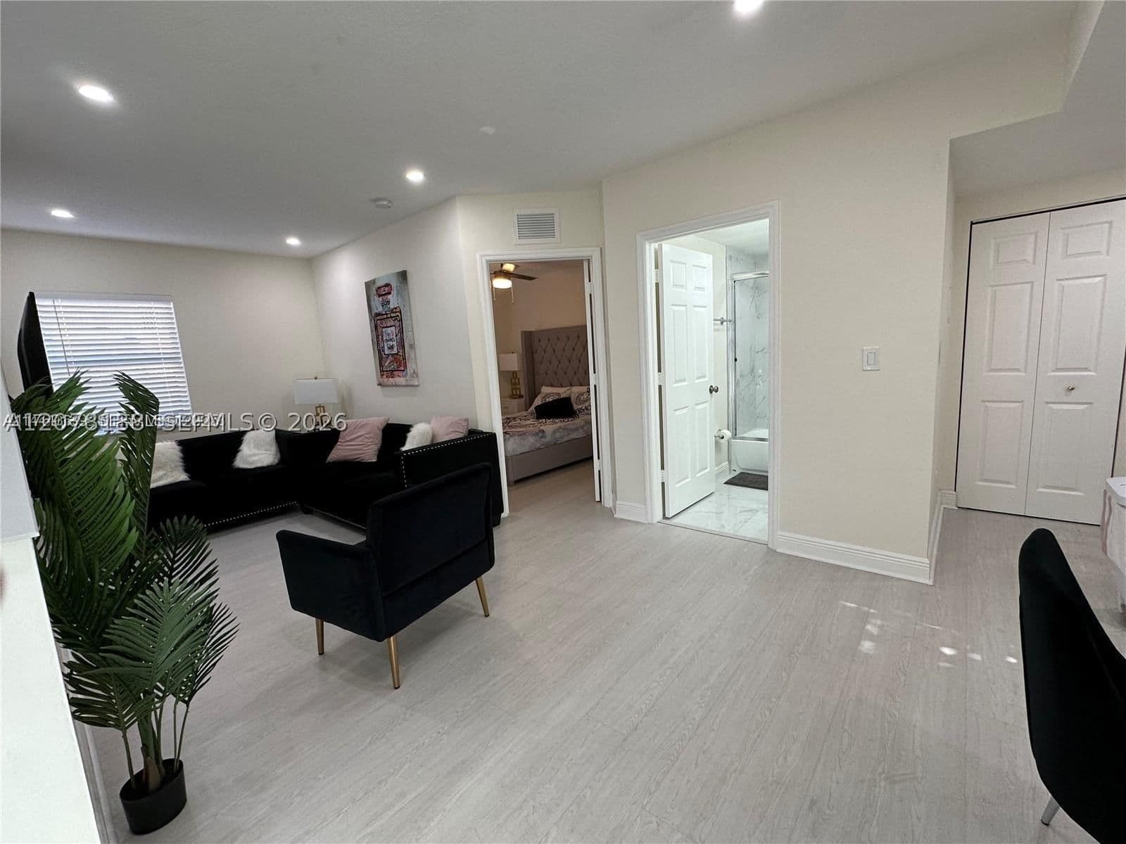 Duplex — 875 2nd St, Miami, FL 33128