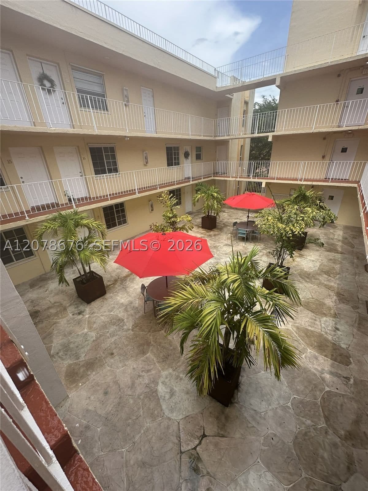 1+1 Daire — 1208 Salzedo St #26, Coral Gables, FL 33134