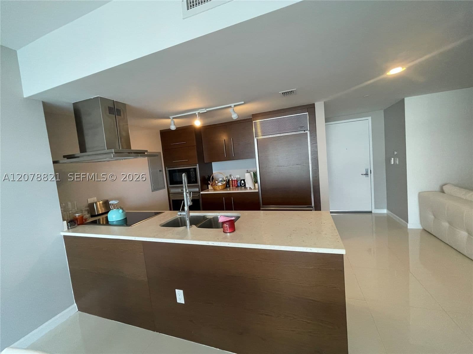 2-bedroom Property — 495 Brickell Ave #1103, Miami, FL 33131