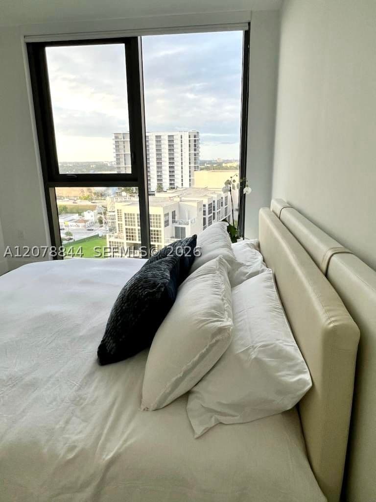2-bedroom Condo — Miami, FL 33137