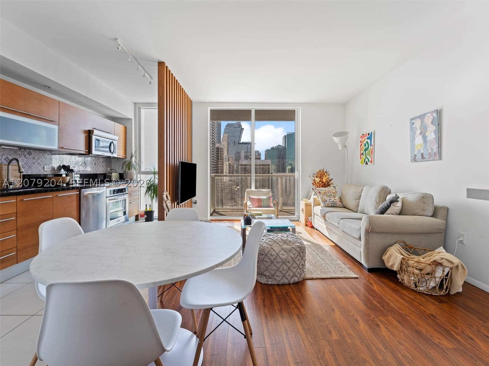 1-bedroom Condo — 244 Biscayne Blvd #3105, Miami, FL 33132