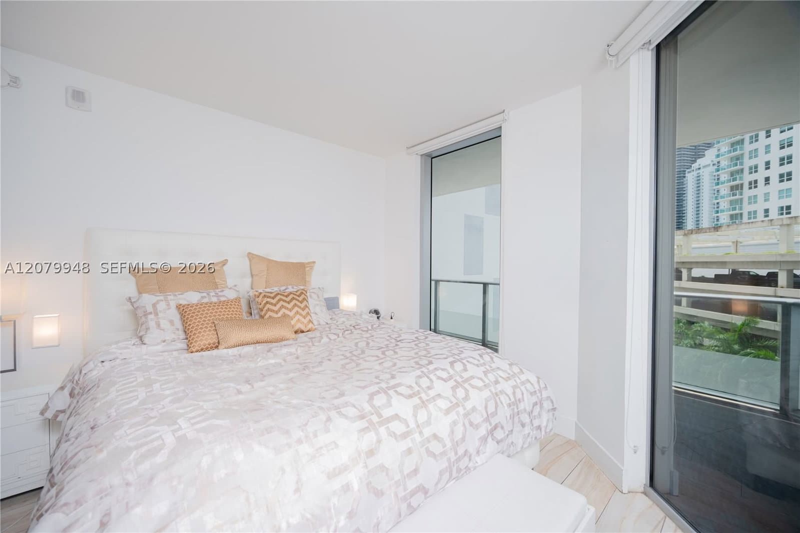 1+1 Condo — 1300 Brickell Bay Dr #710, Miami, FL 33131