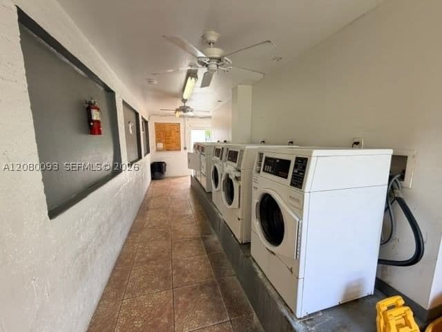2+1 Mülk — 10040 7 Ct #3-C, Miami, FL 33150