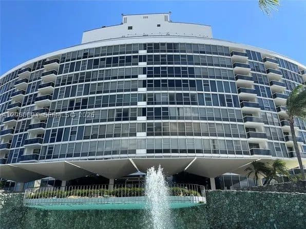 2+1 Condo — Miami Beach, FL 33141