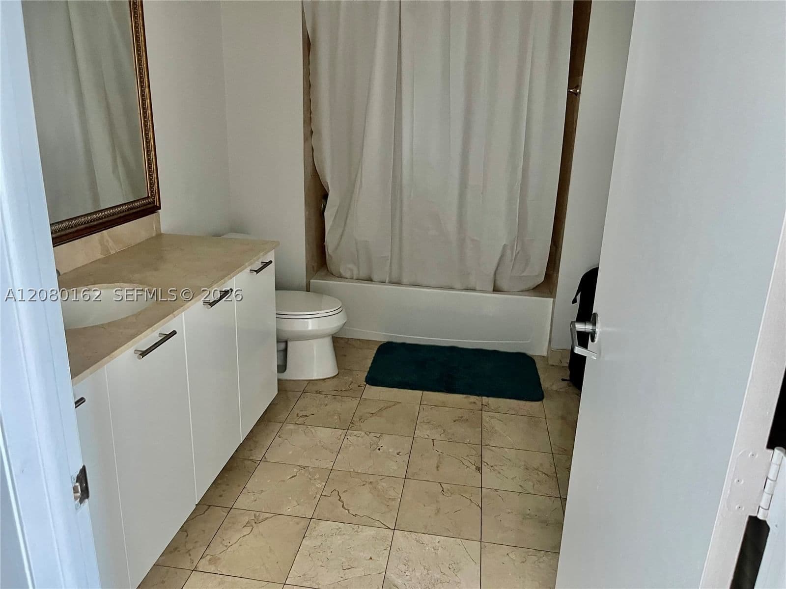 2-bedroom Condo — 1800 Bayshore Dr #2507, Miami, FL 33132