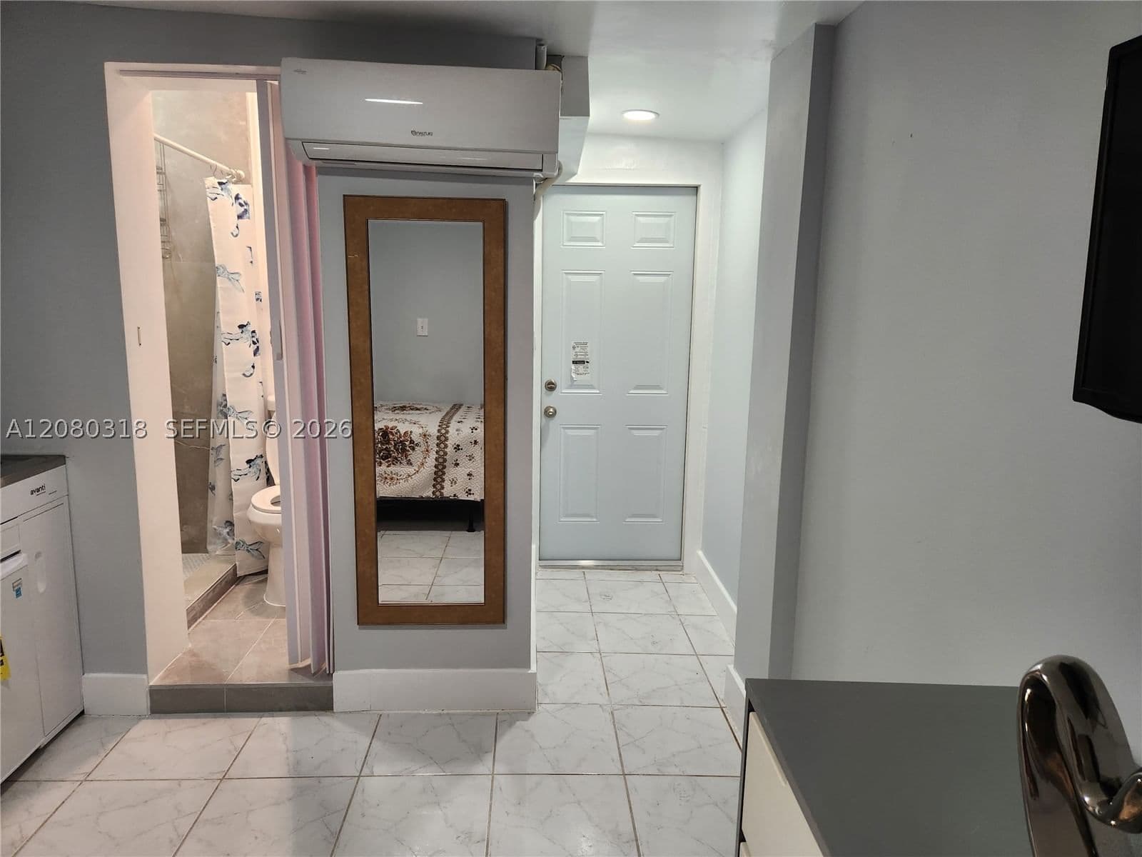 1-bedroom Property — 15014 130th Ct #1, Miami, FL 33186