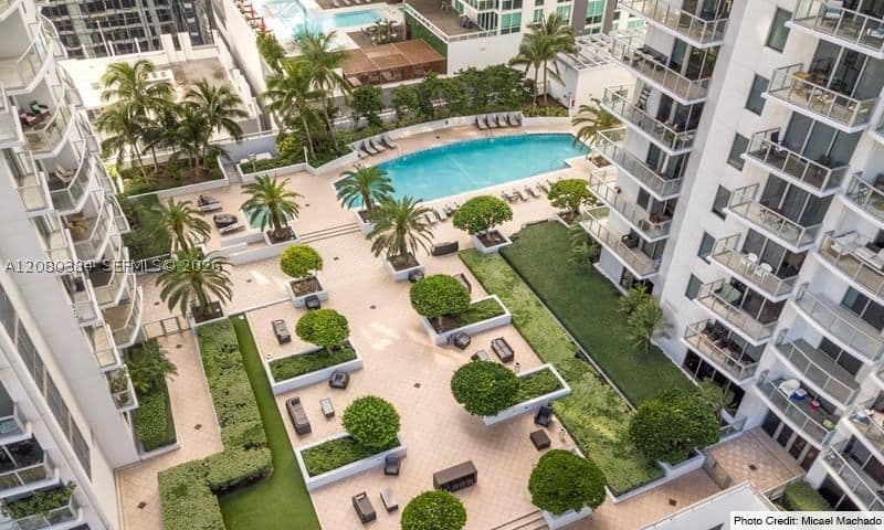 1+1 Condo — 1060 Brickell Ave #2613, Miami, FL 33131