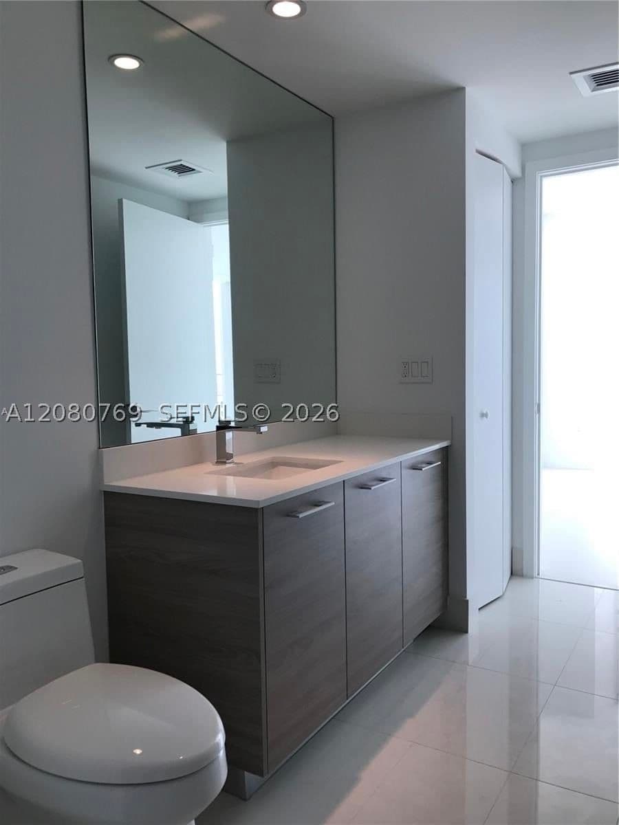 2+1 Condo — 1300 Miami Ave #1702, Miami, FL 33130