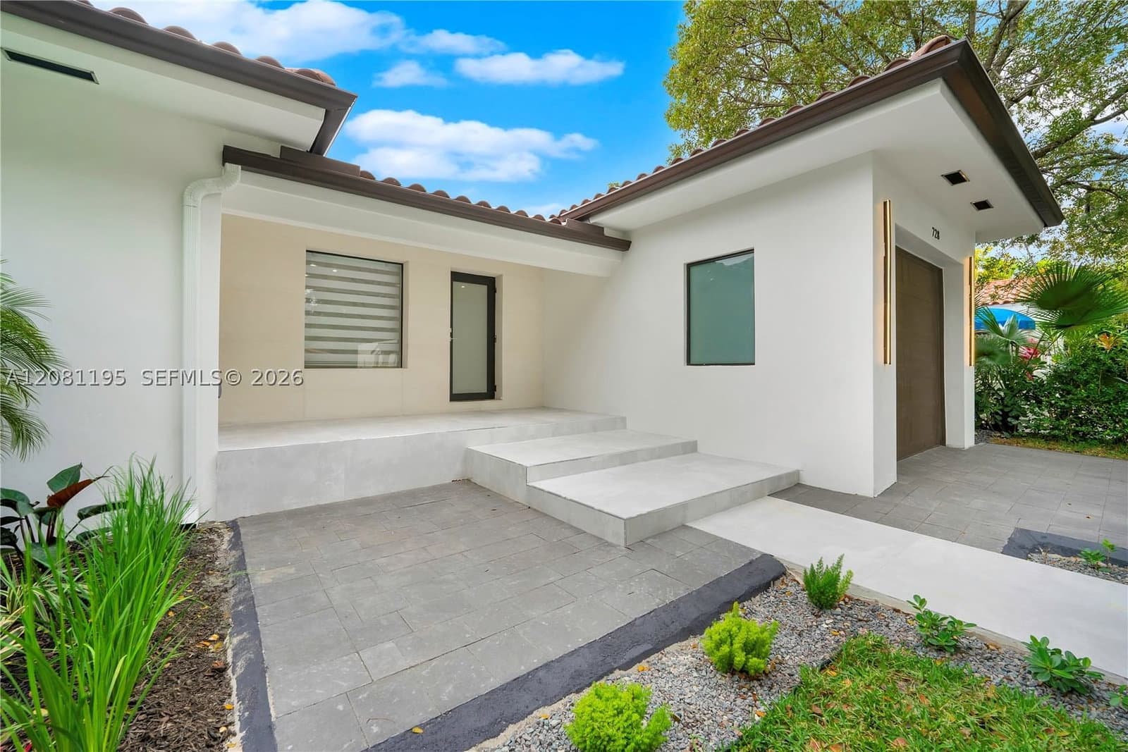 3+1 Müstakil ev — 728 Majorca Ave, Coral Gables, FL 33134