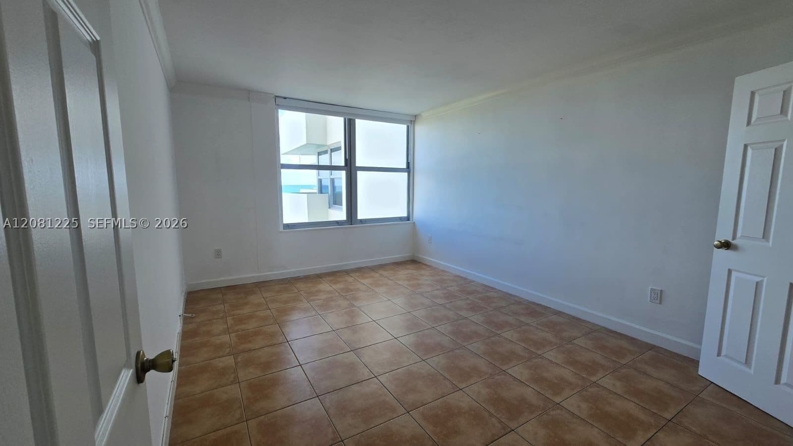 1+1 Condo — 2899 Collins Ave #1005, Miami Beach, FL 33140