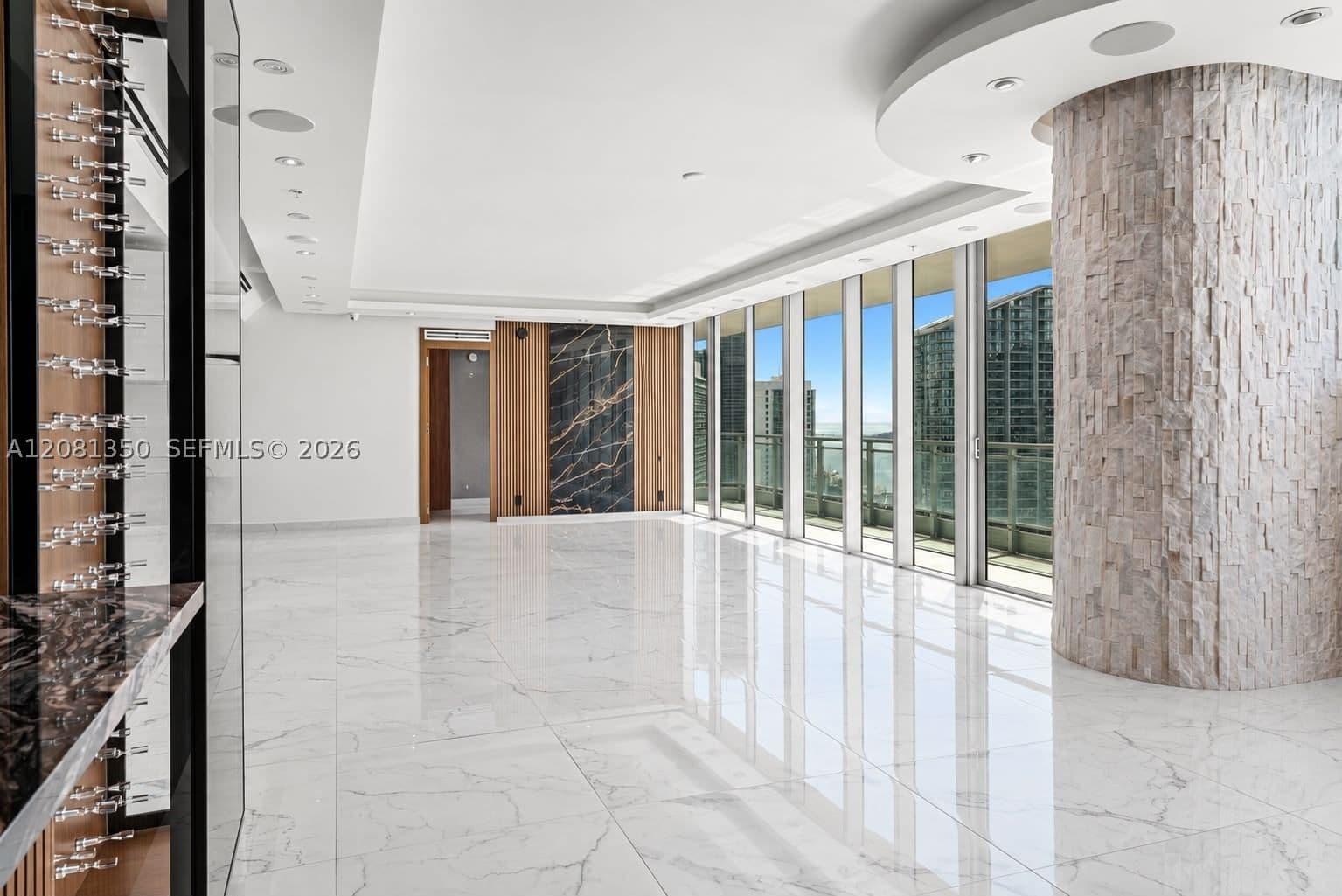 3+1 Condo — 92 3rd St #4003-04, Miami, FL 33130