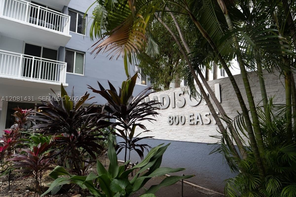 2+1 Condo — 800 Miami Ave #E1602, Miami, FL 33136