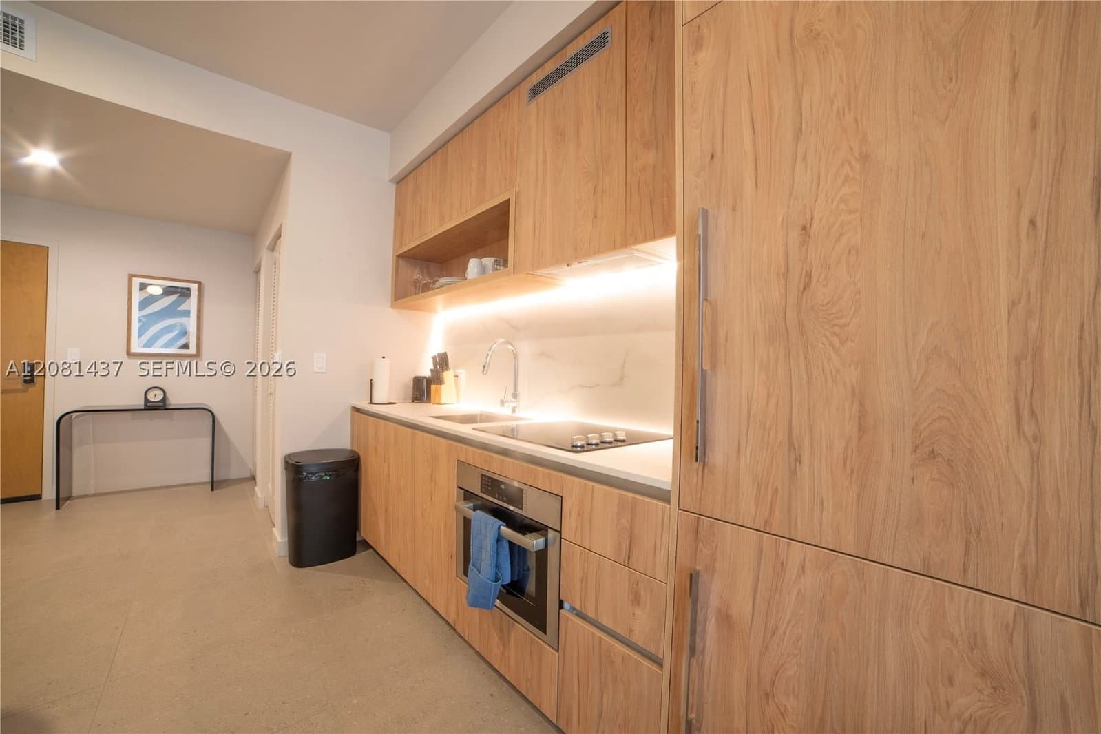 1+1 Condo — 11 6TH #1403, Miami, FL 33132