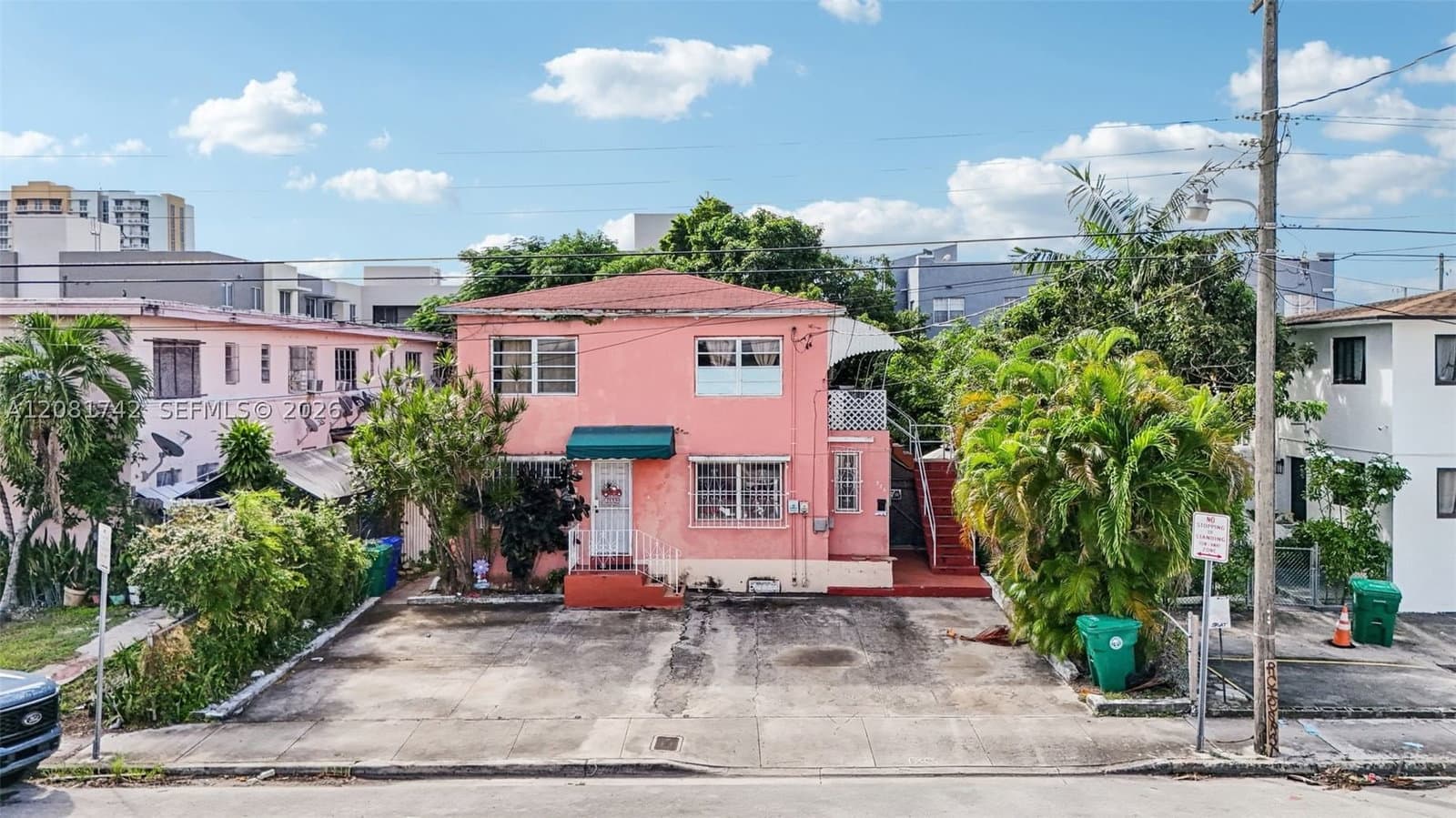 Duplex — 984 6th St, Miami, FL 33130