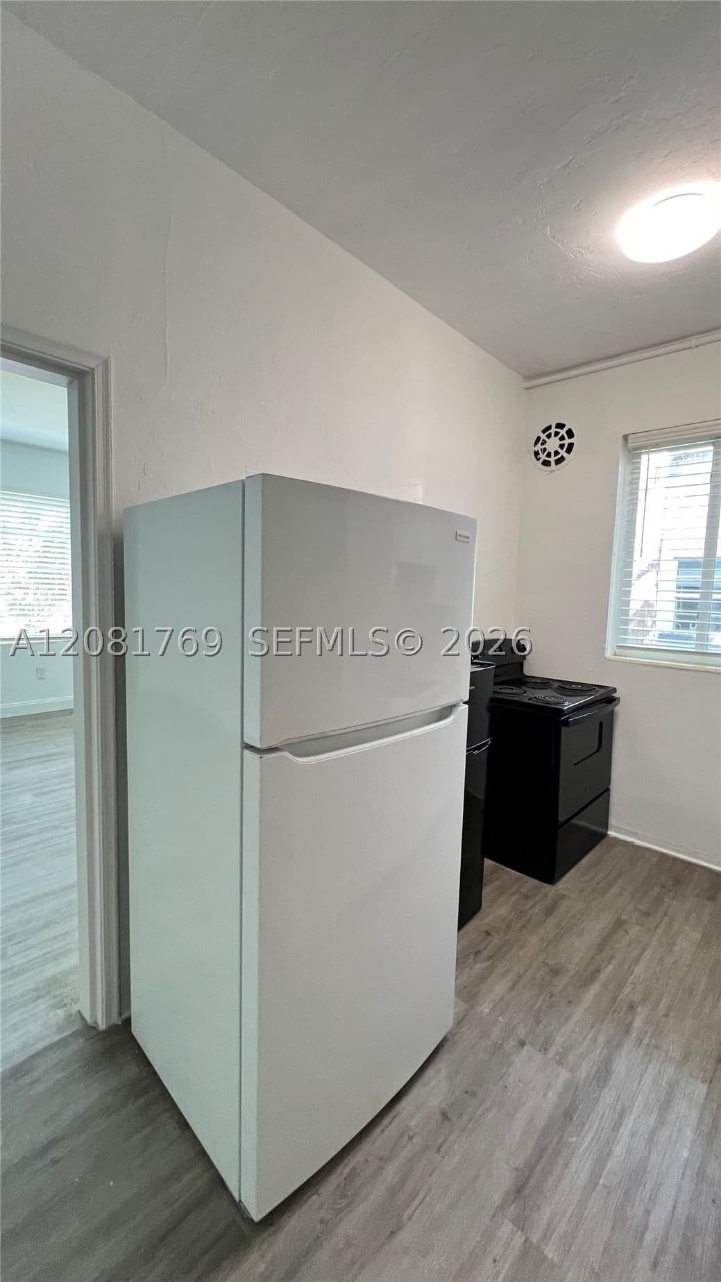 1-bedroom Apartment — 1115 Euclid Ave #10, Miami Beach, FL 33139