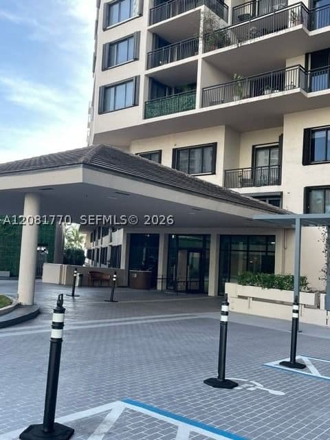 1+1 Condo — 540 Brickell Key Dr #726, Miami, FL 33131