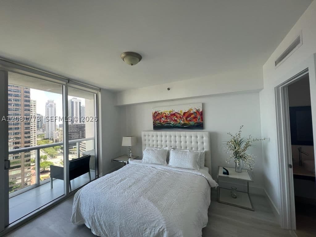 2+1 Condo — 485 Brickell Ave #2109, Miami, FL 33131