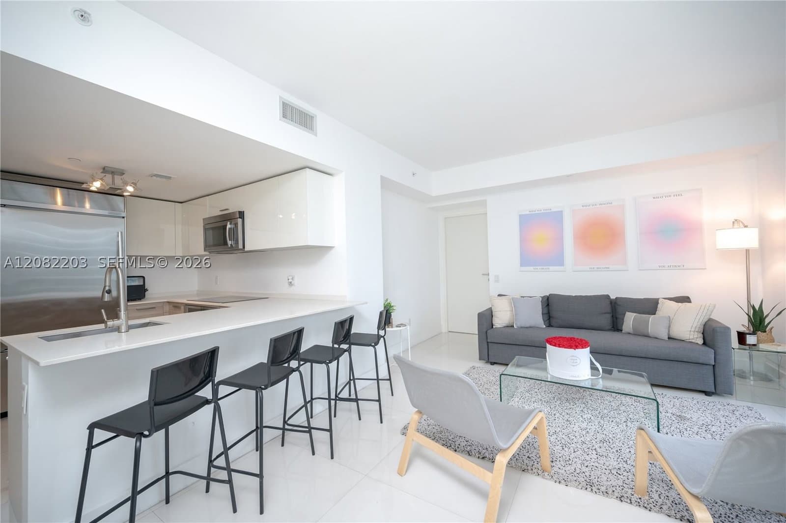 1-bedroom Condo — 1300 Brickell Bay Dr #1601, Miami, FL 33131