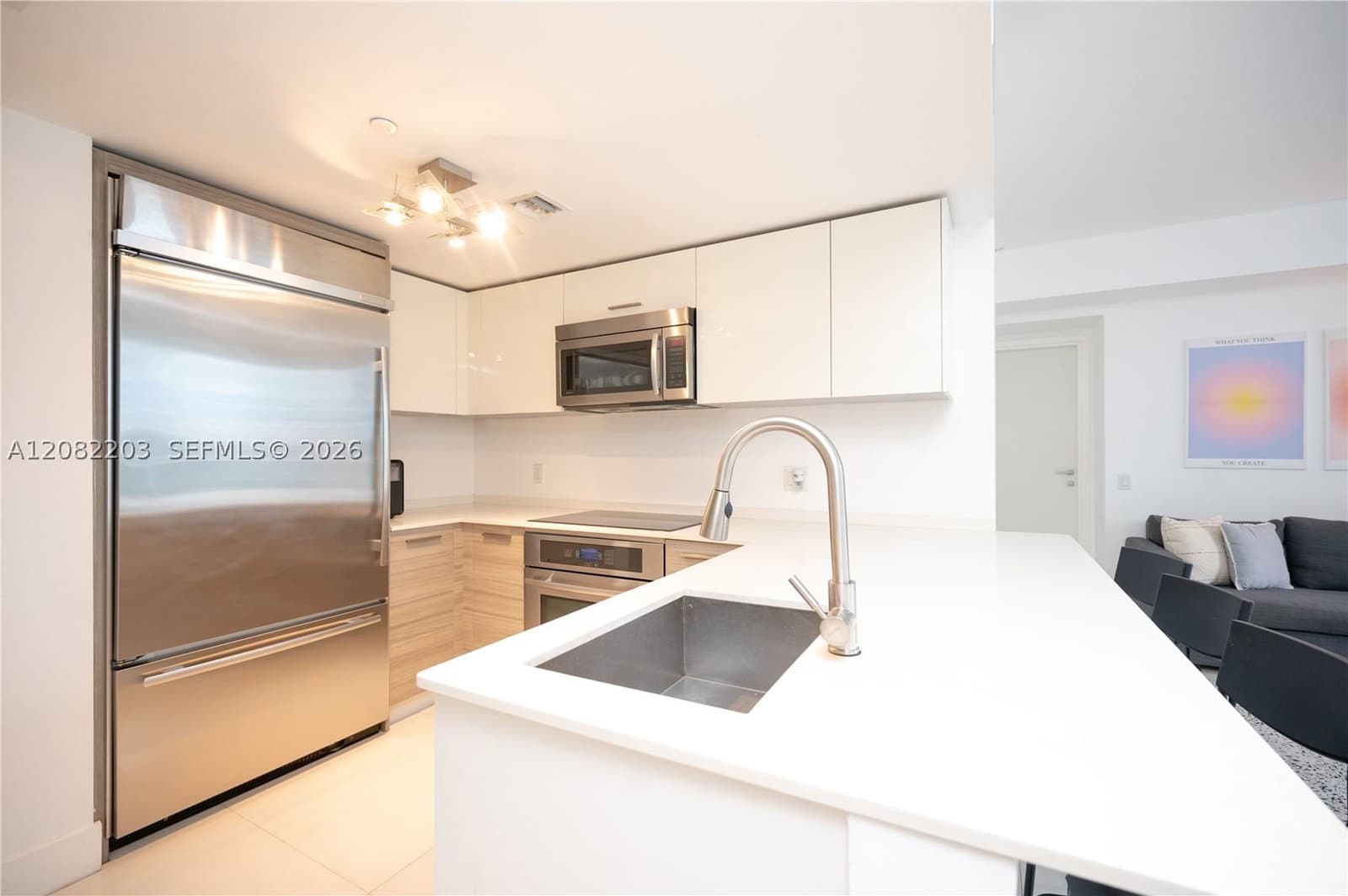 1-bedroom Condo — 1300 Brickell Bay Dr #1601, Miami, FL 33131
